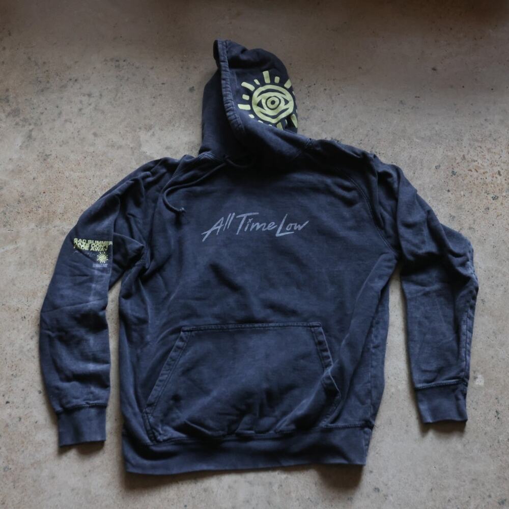 All Time Low Sad Summer Daze Tour Sunshine Hoodie L